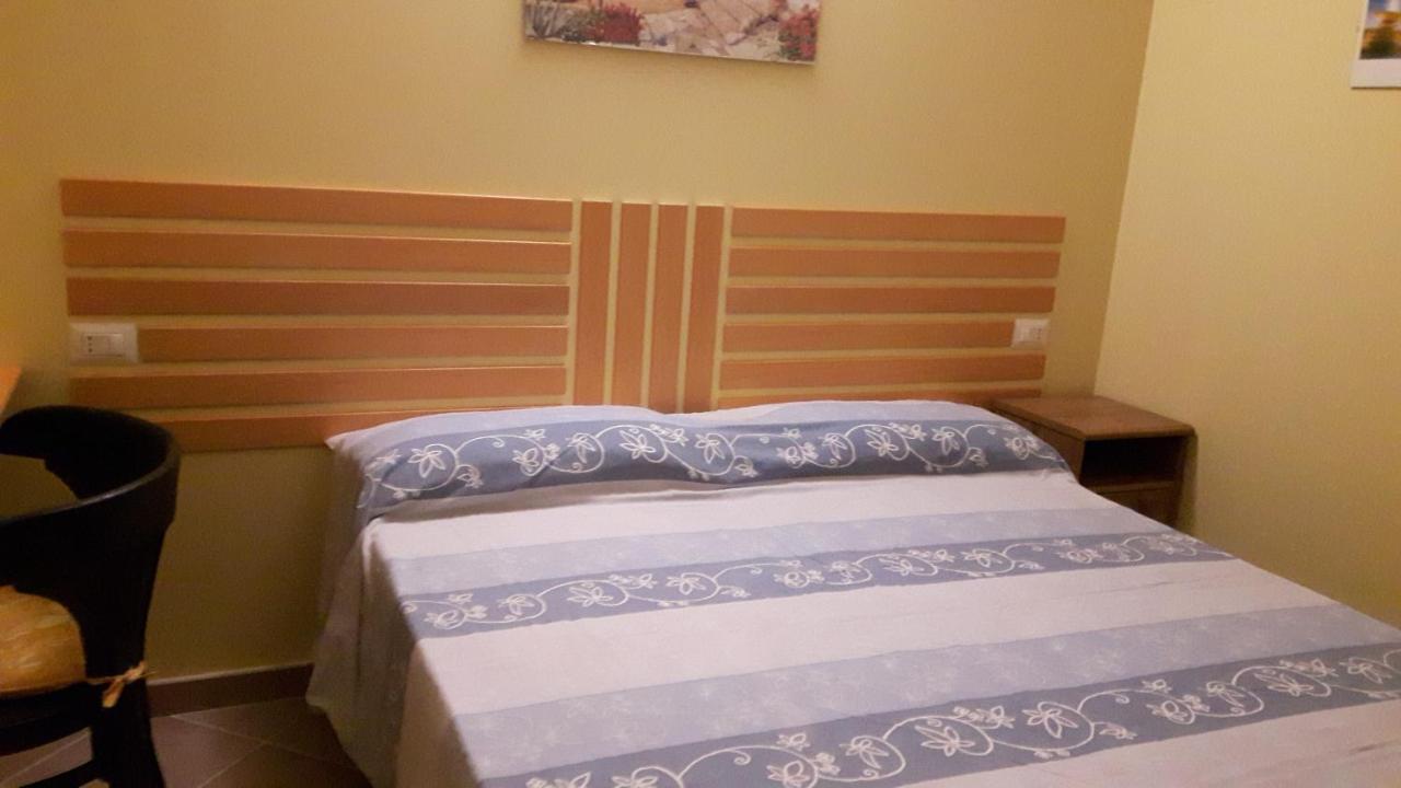 B&B La Villetta Rossa Anzio Ngoại thất bức ảnh
